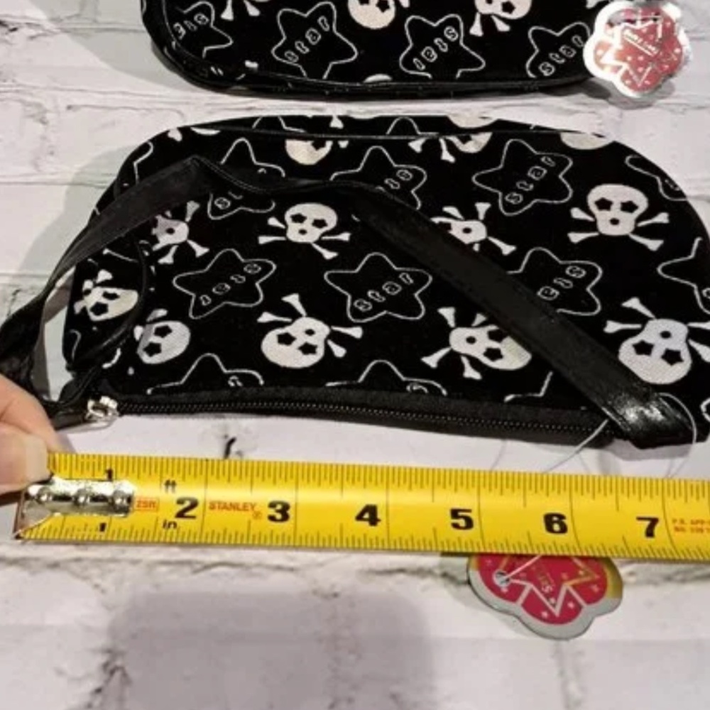 Mini Skull Purse (Choose 1) - Picture 6 of 8